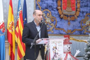 El alcalde de Alicante, Gabriel Echávarri, presenta en rueda de prensa la Campaña Navideña 2016. Salón Azul. Foto; Ayuntamiento de Alicante/Ernesto Caparrós