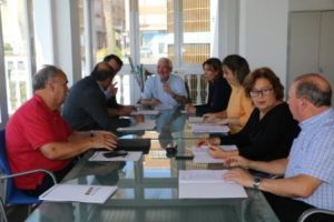 El alcalde de Torrevieja, José Manuel Dolón, ha presidido esta mañana la  Mesa de Calidad del Sistema Integral de Calidad Turística en Destinos