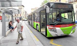 Los autobuses urbanos dejarán de pasar los sábados por la Corredora de 12 de la mañana a 12 de la noche
